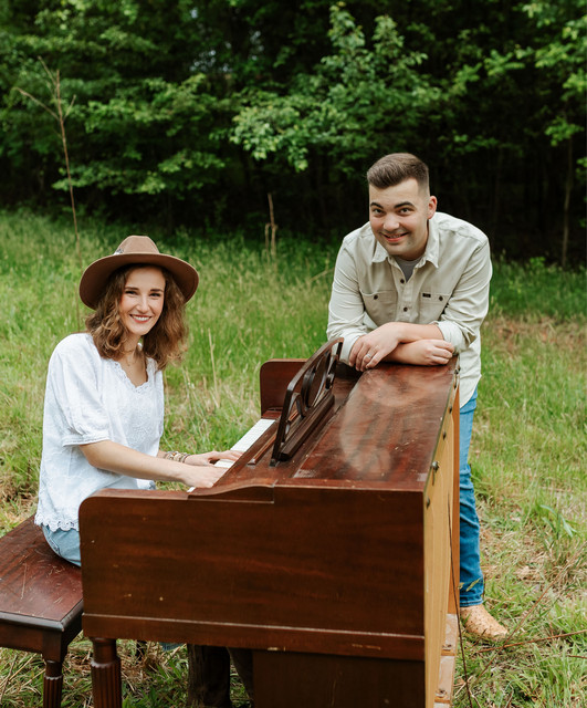 Caleb & Abby Munson