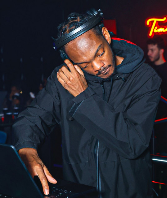 DJ Vibes