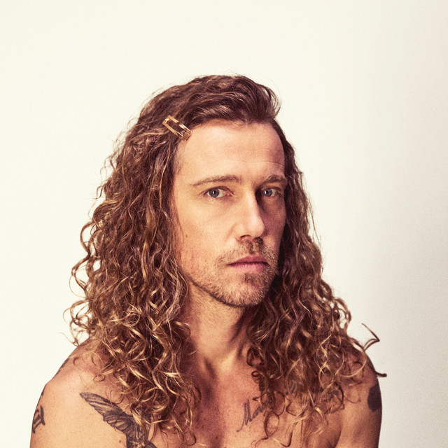 Julien Doré image
