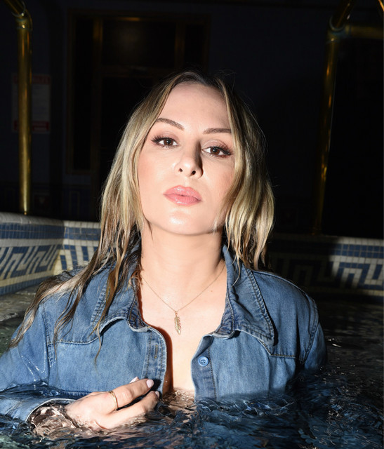 Kat Meoz