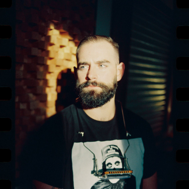 Sean Tobin: Songs list, genres, analysis and similar artists - Chosic