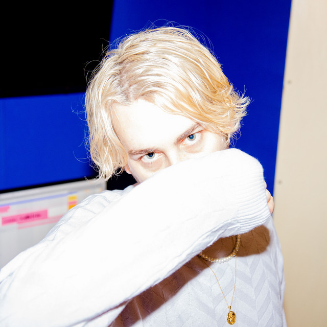 Mona San | Spotify