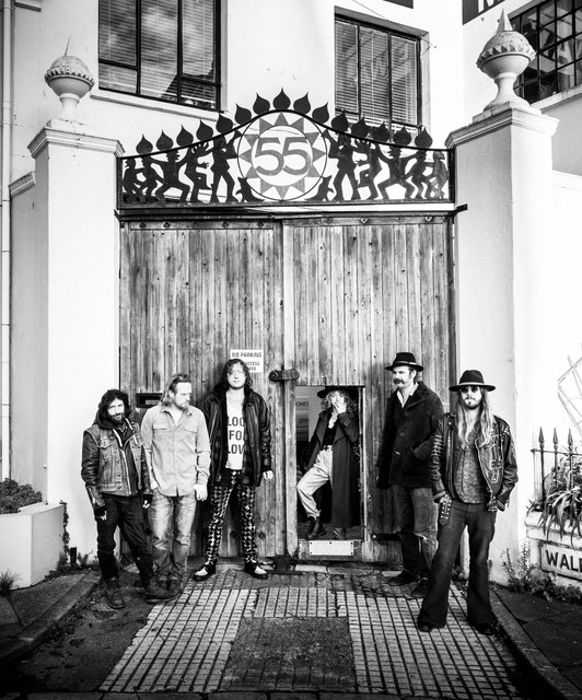 The Dead Reds | Spotify
