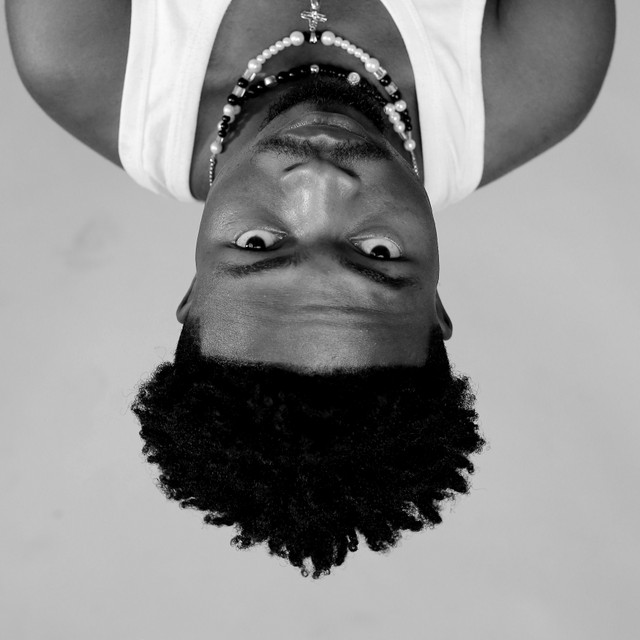 Dee Cee V
