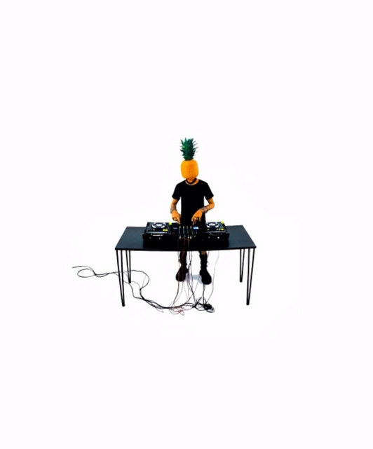 chris pineapple