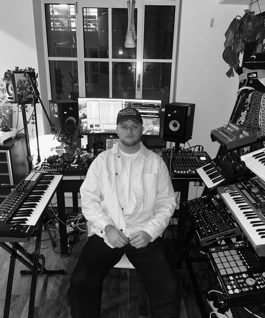 Wal — DJ and producer playing in Ibiza