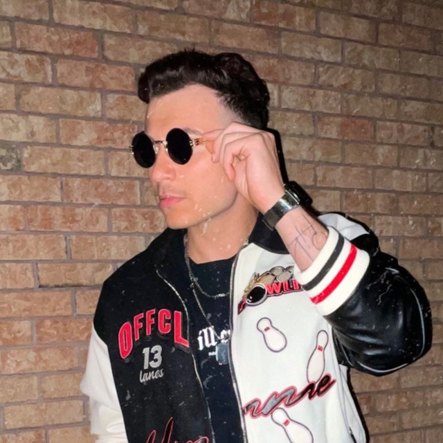 Sam Strut | Spotify
