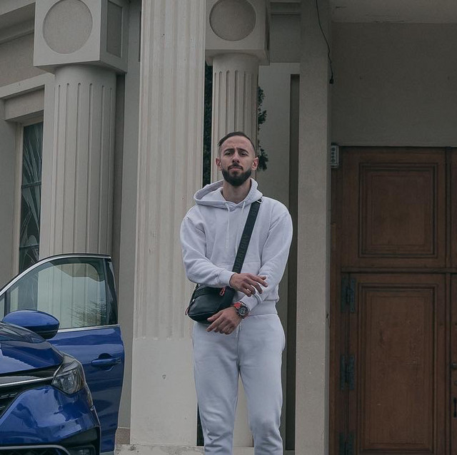 AKRM | Spotify