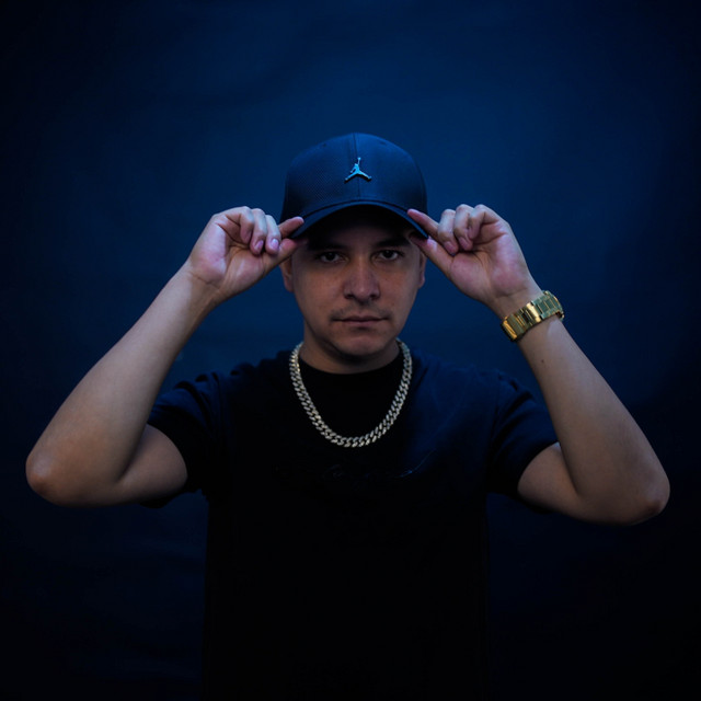 Robert | Spotify