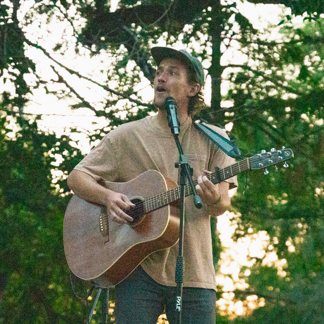 Local Kin: Songs list, genres, analysis and similar artists - Chosic