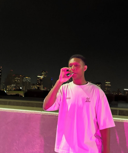 Kvngkay.