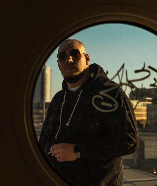 Chelano | Spotify