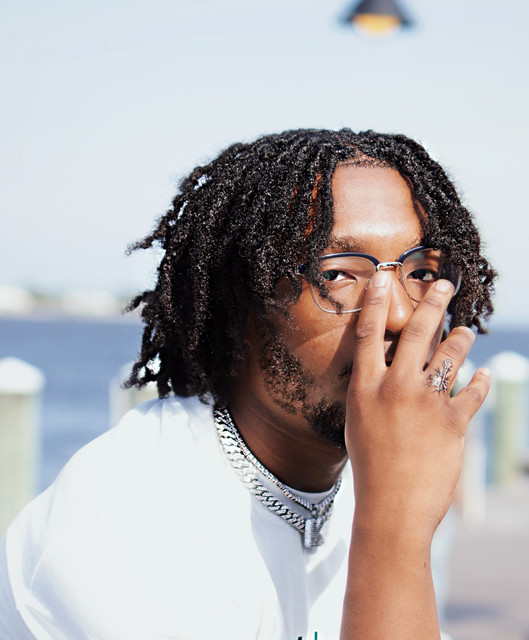 Kb Loe | Spotify