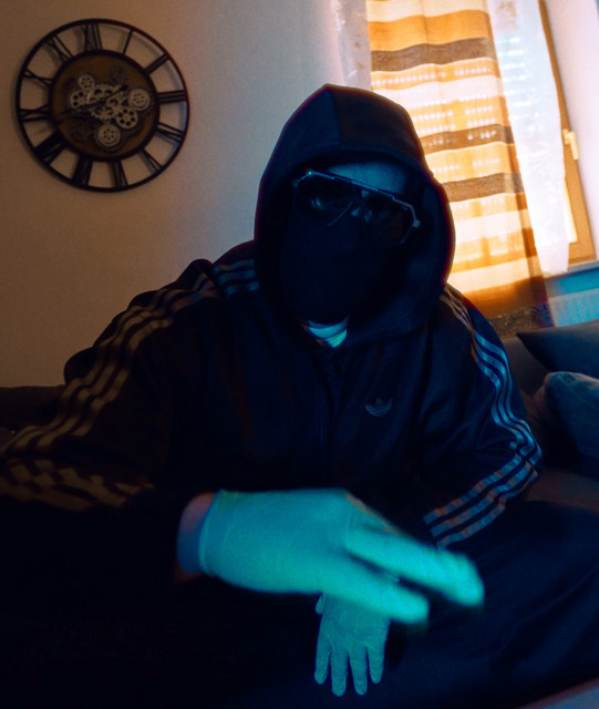 ANONYMO
