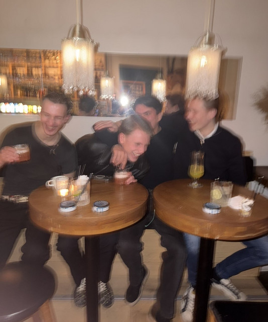 Champagne Problem