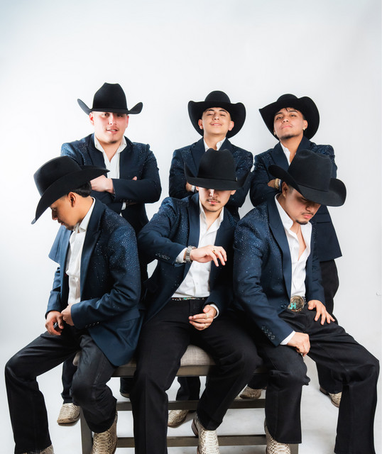 Artist "Nueva Pradera" a79648ca-8341-494a-83be-111a561e79f5 on Tickeri