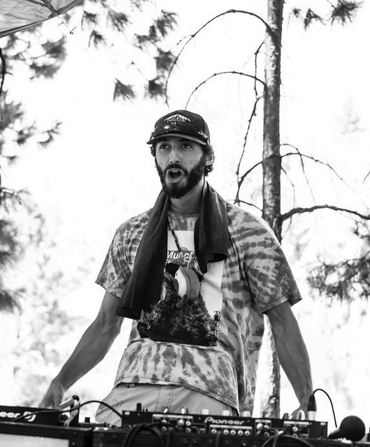 SURЯEAL | Spotify
