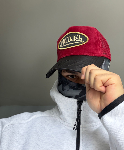 LEV'$
