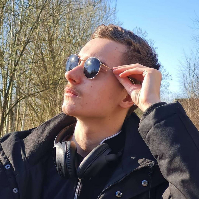 Toze | Spotify