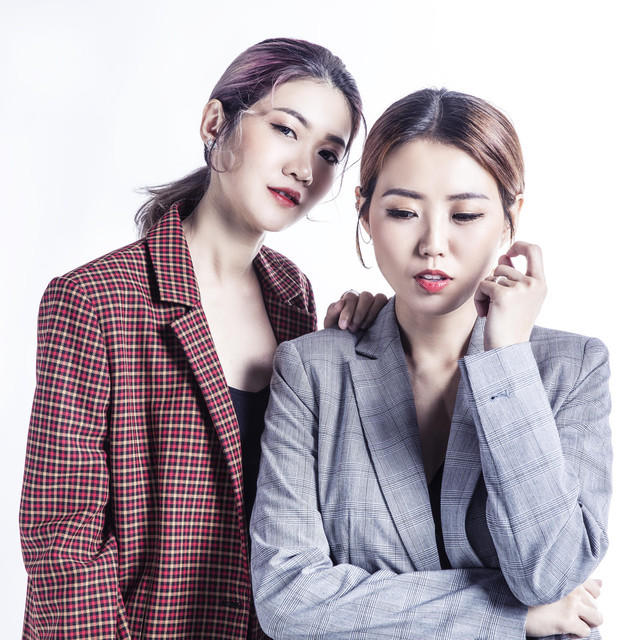 Kewei & EinEin