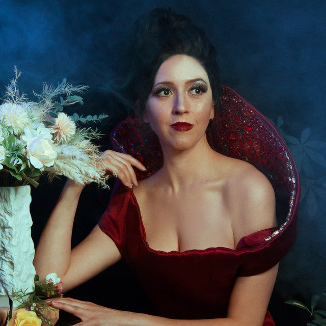 Lisette Oropesa photo