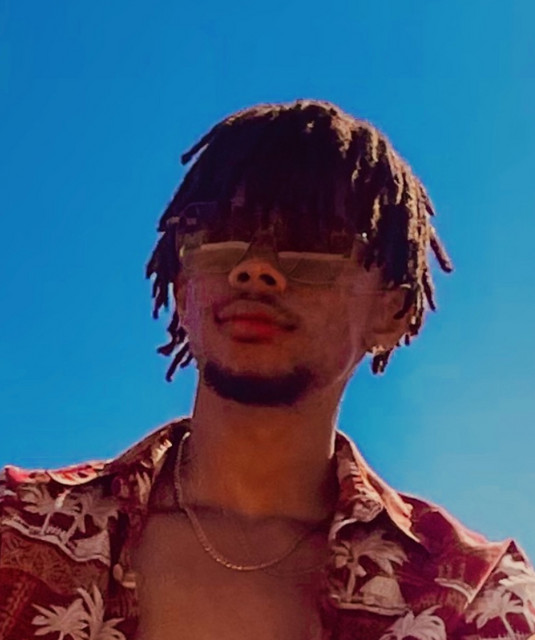 Mani Moves | Spotify