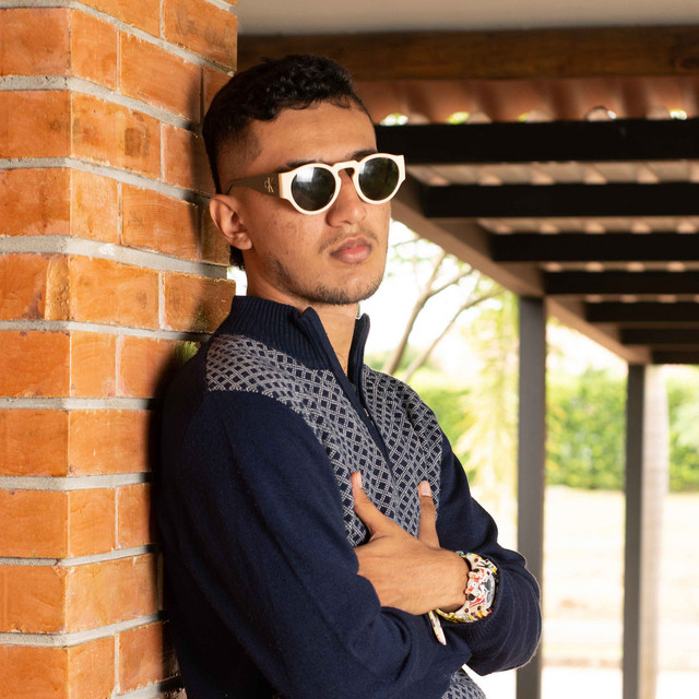 VICTOR ONOFRE | Spotify