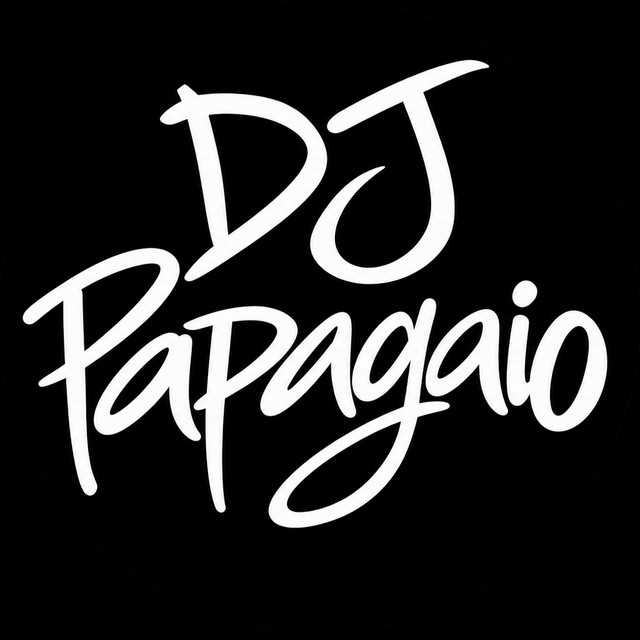 DJ Papagaio