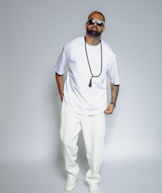 differentHUMAN