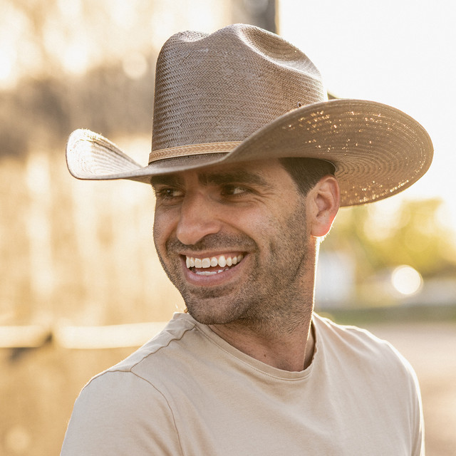 Mitch Rossell image