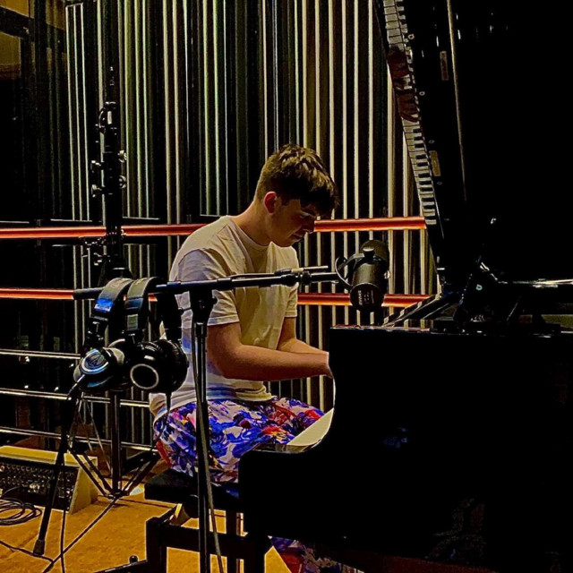 Harry Dellow | Spotify