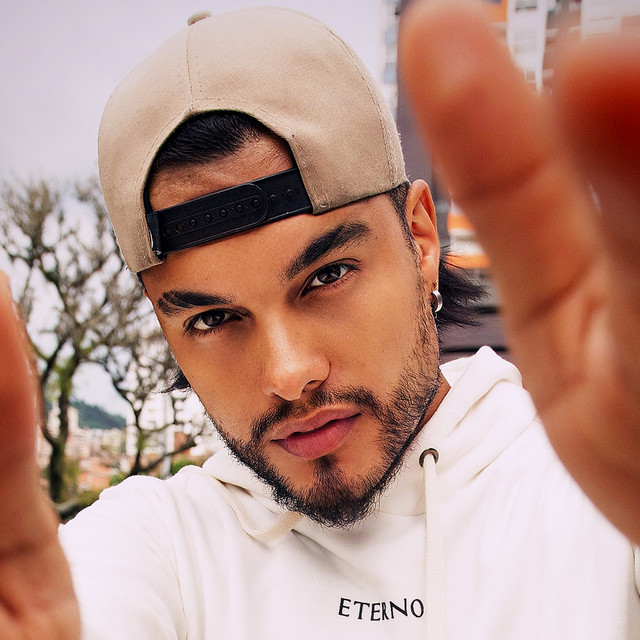 Sean Maro