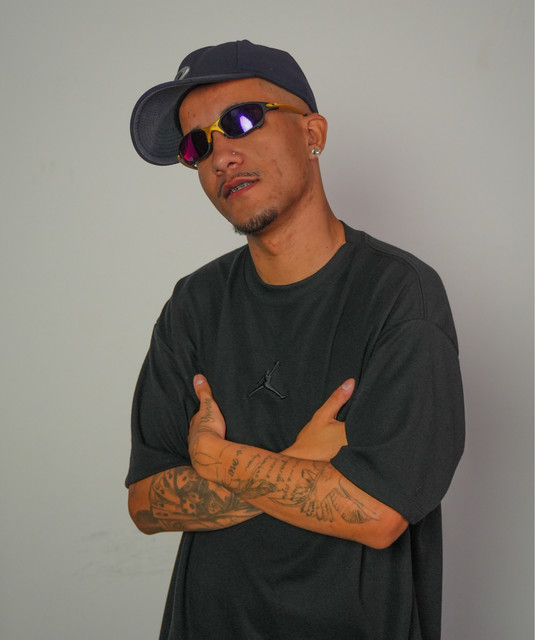 MC VK DA VS image