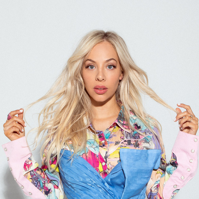 Mackenzie Porter Concert & Tour History (Updated for 2023) | Concert ...