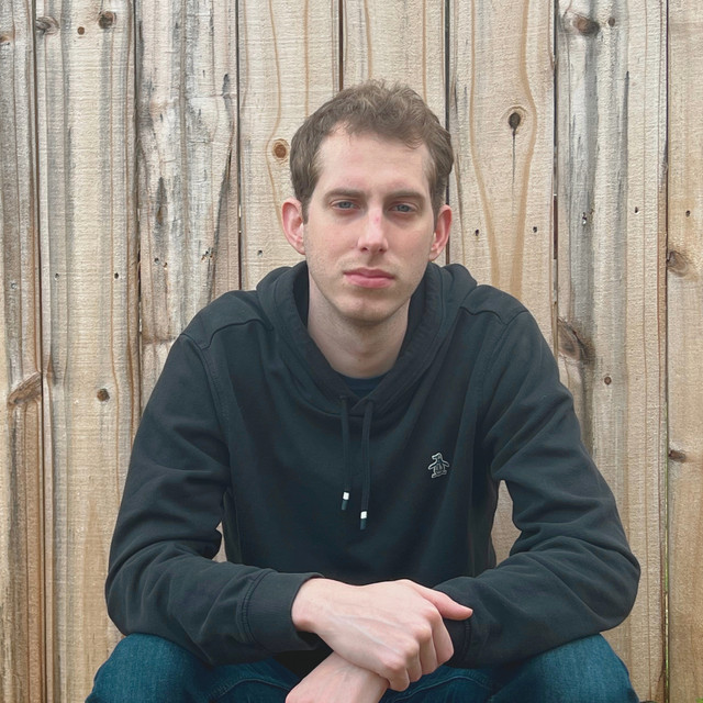 Daniel Travis