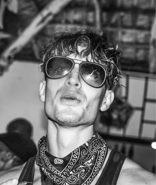 Lavino | Spotify