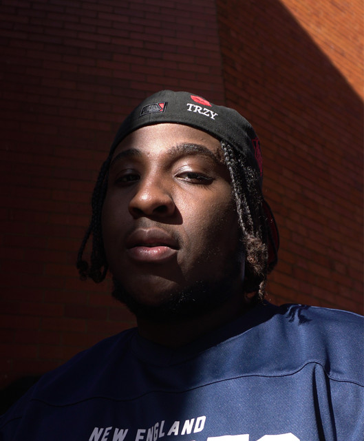 Trzy | Spotify