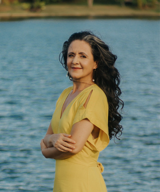 Flávia Wenceslau