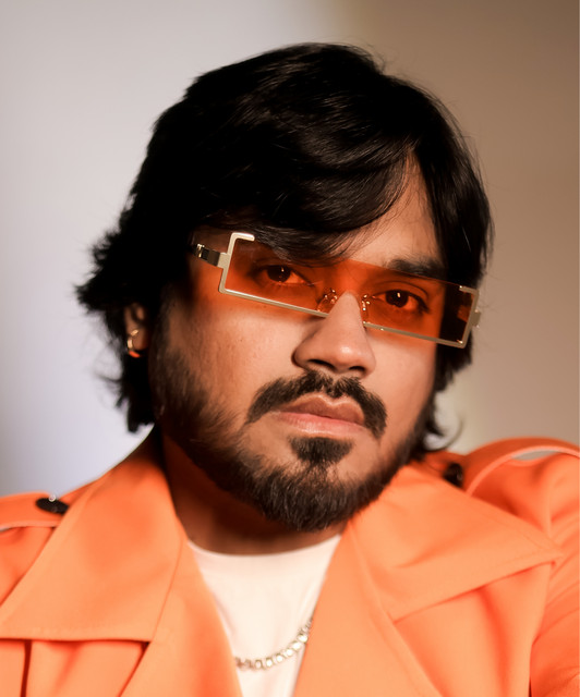 Dhruav Tailor - gujarati garba band photo