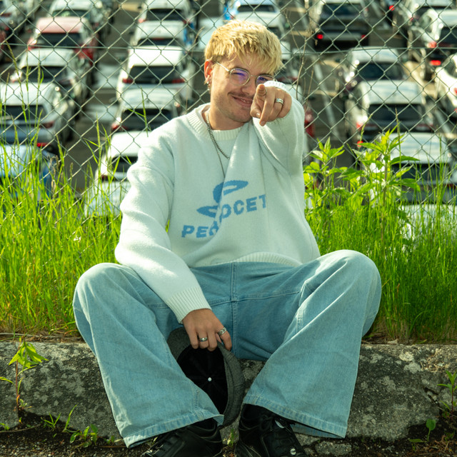 /LJ/ | Spotify