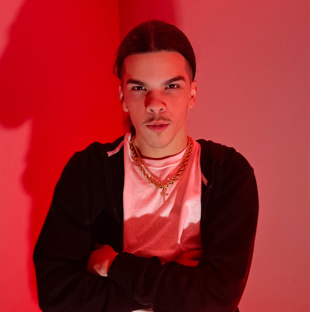 Guapo NFL | Spotify