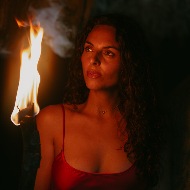 María Elvira