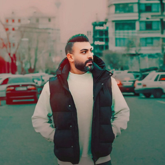 Farhad Manesh