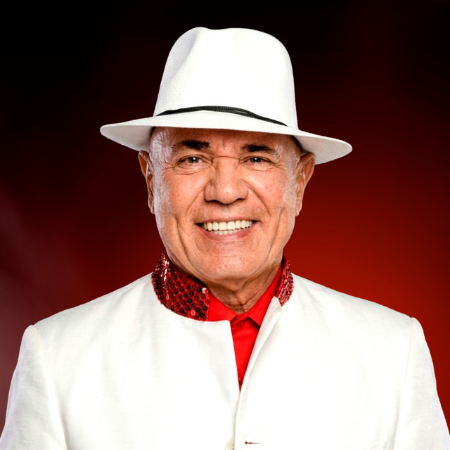Artist "Roberto Lugo" 766f8c56-2147-403a-84f7-2be7226d1bfb on Tickeri