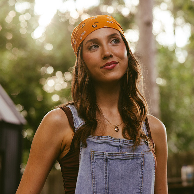 Hailey Hutcheson image