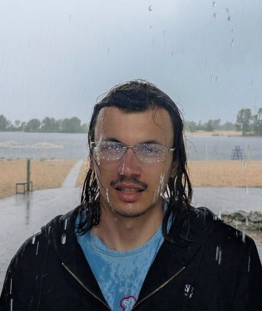 Денис Бойко
