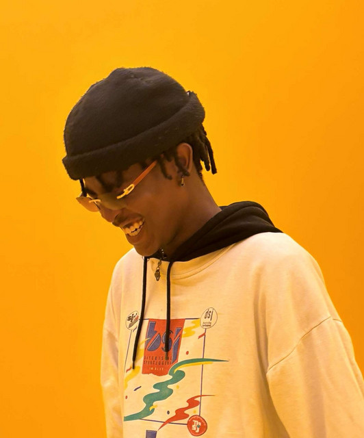Two Mo' | Spotify