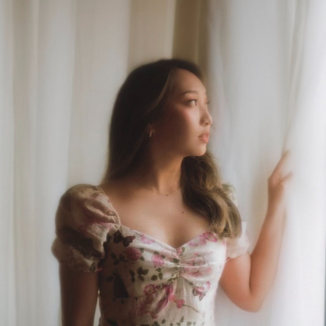 Sarah Kang image