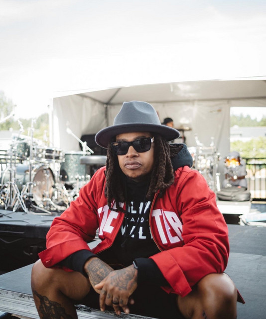 Jarv Dee: genres, songs, analysis and similar artists - Chosic