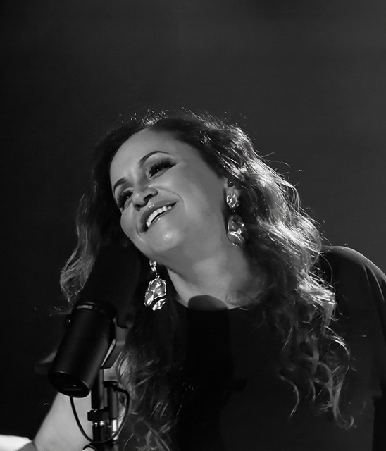 Ziza Fernandes